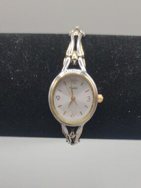 Vintage Timex Women's Two-Tone Watch N5 6.5" Bracelet w/Original Owner's Manual